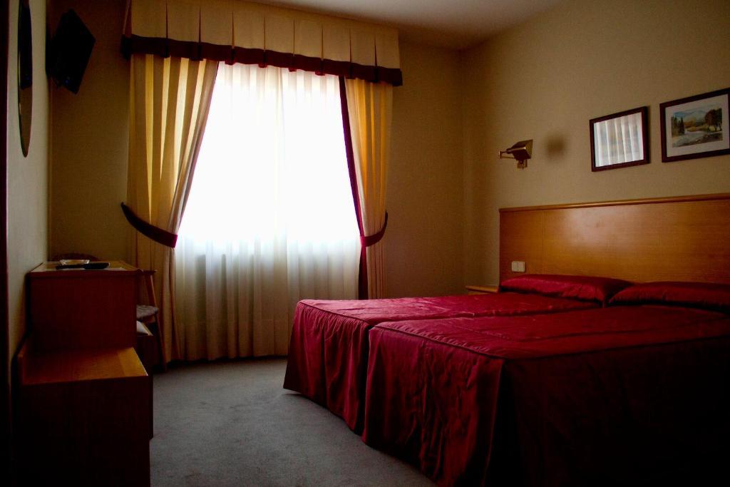 Hotel Ramos Silleda Εξωτερικό φωτογραφία